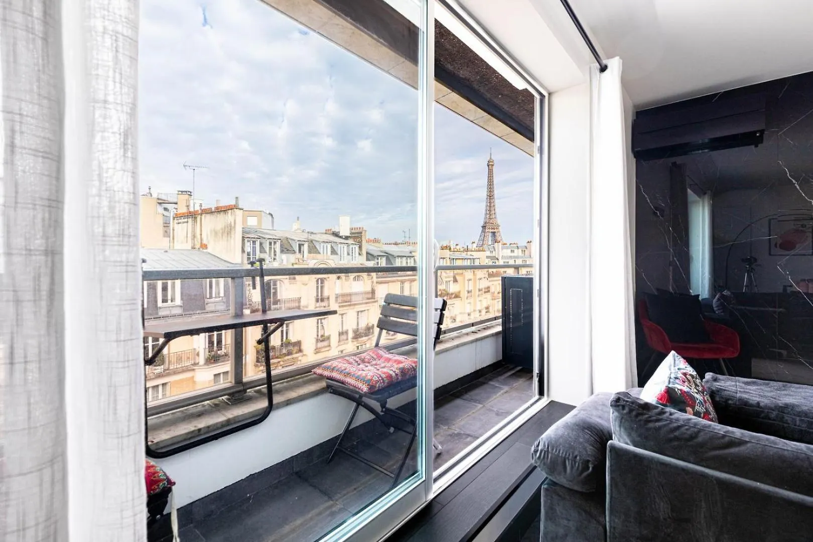 Guestready - View Of The Eiffel Tower Ideal For 2 Apartment Paris